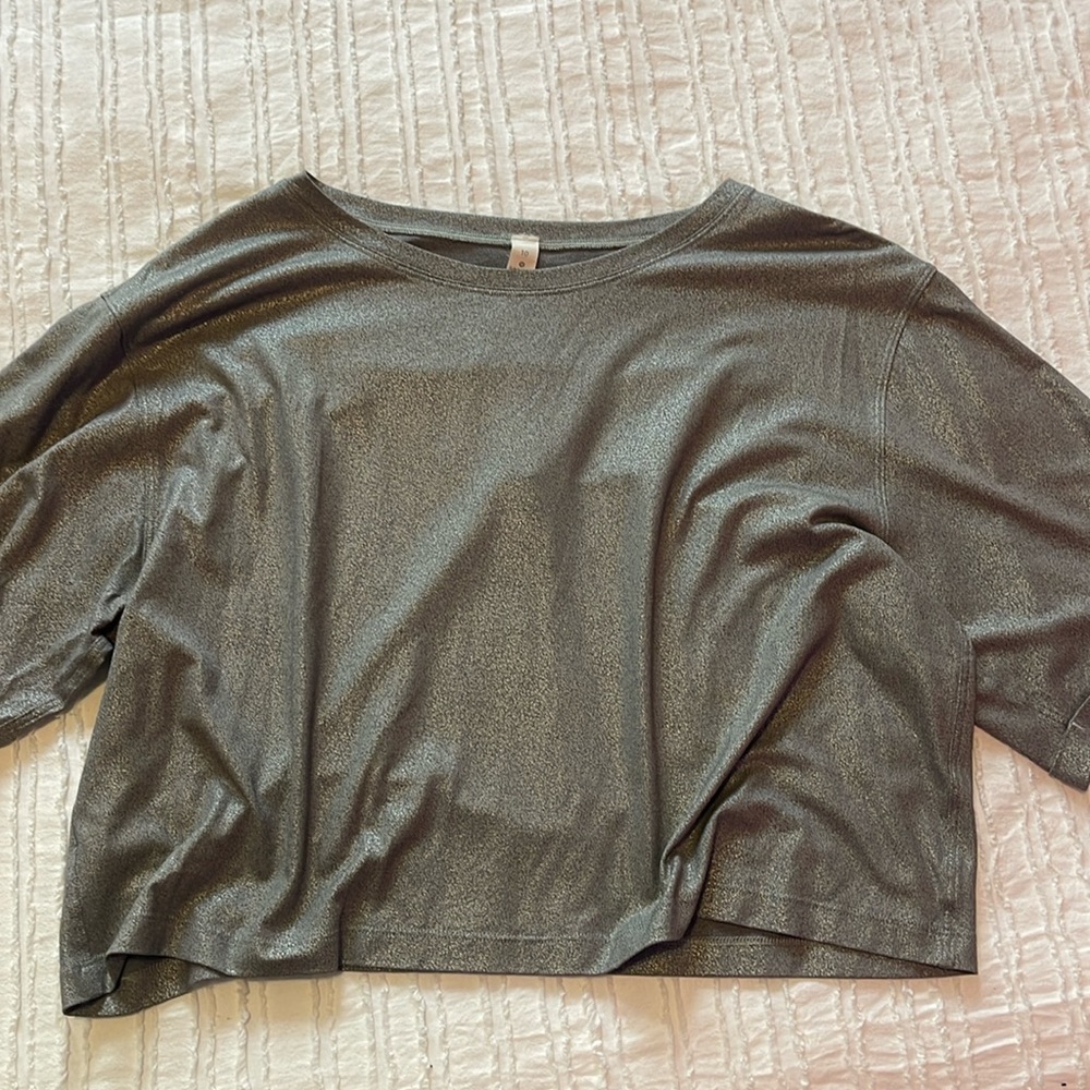 Cropped soulcycle lululemon tee